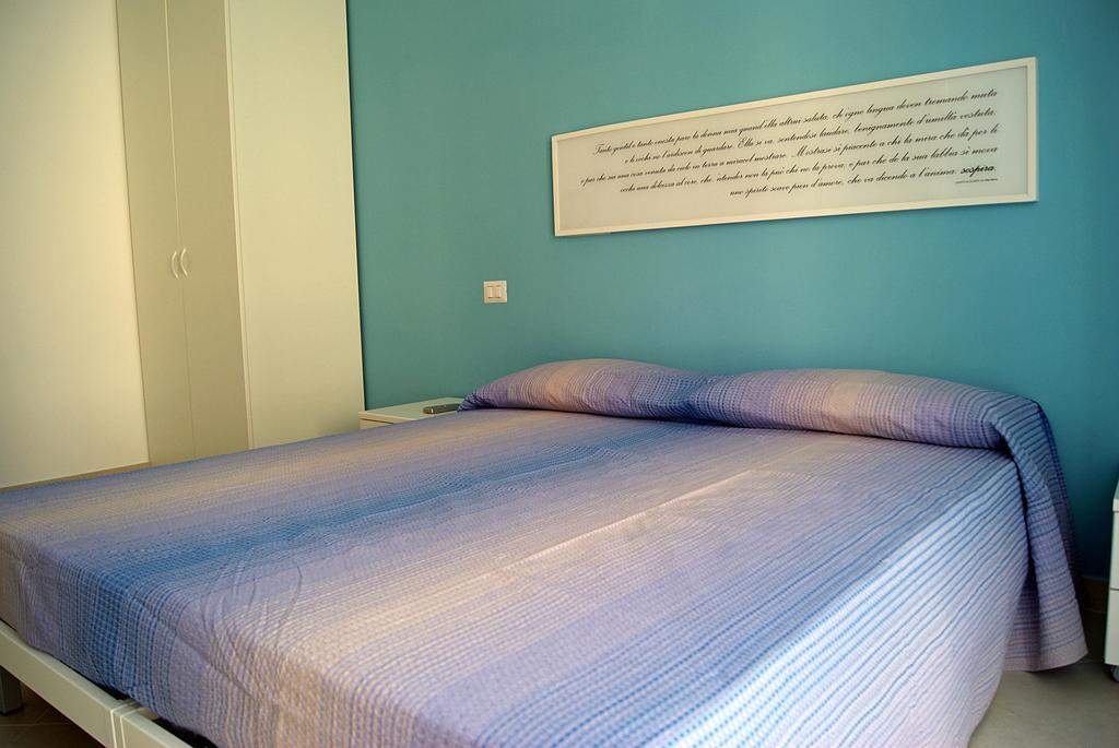 Hotel La Poesia Rocca Imperiale Zimmer foto