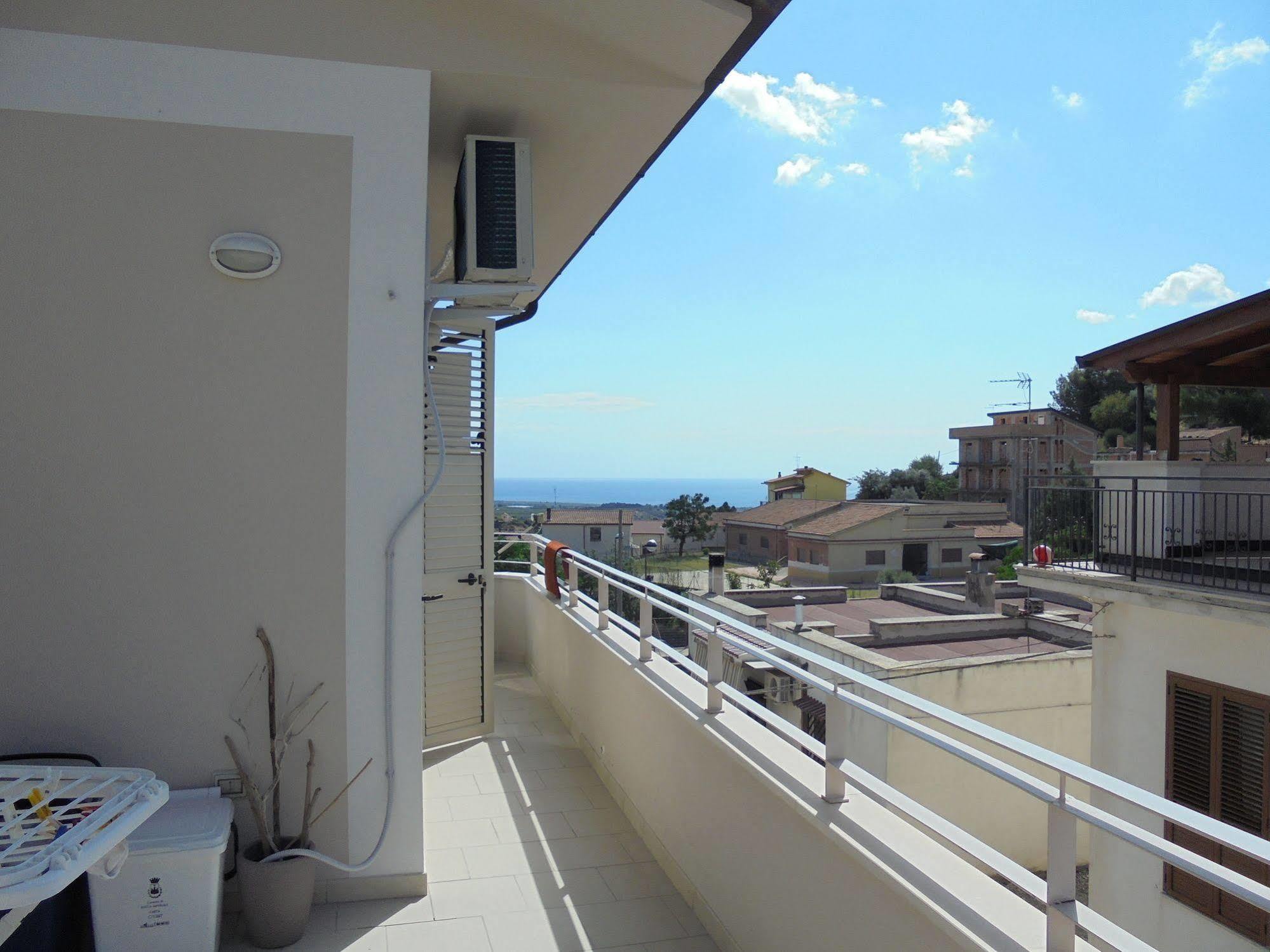 Hotel La Poesia Rocca Imperiale Exterior foto